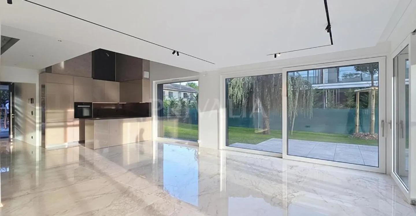 Magnifica villa nuova con piscina in un ambiente tranquillo ed esclusivo - Foto 2 di 10