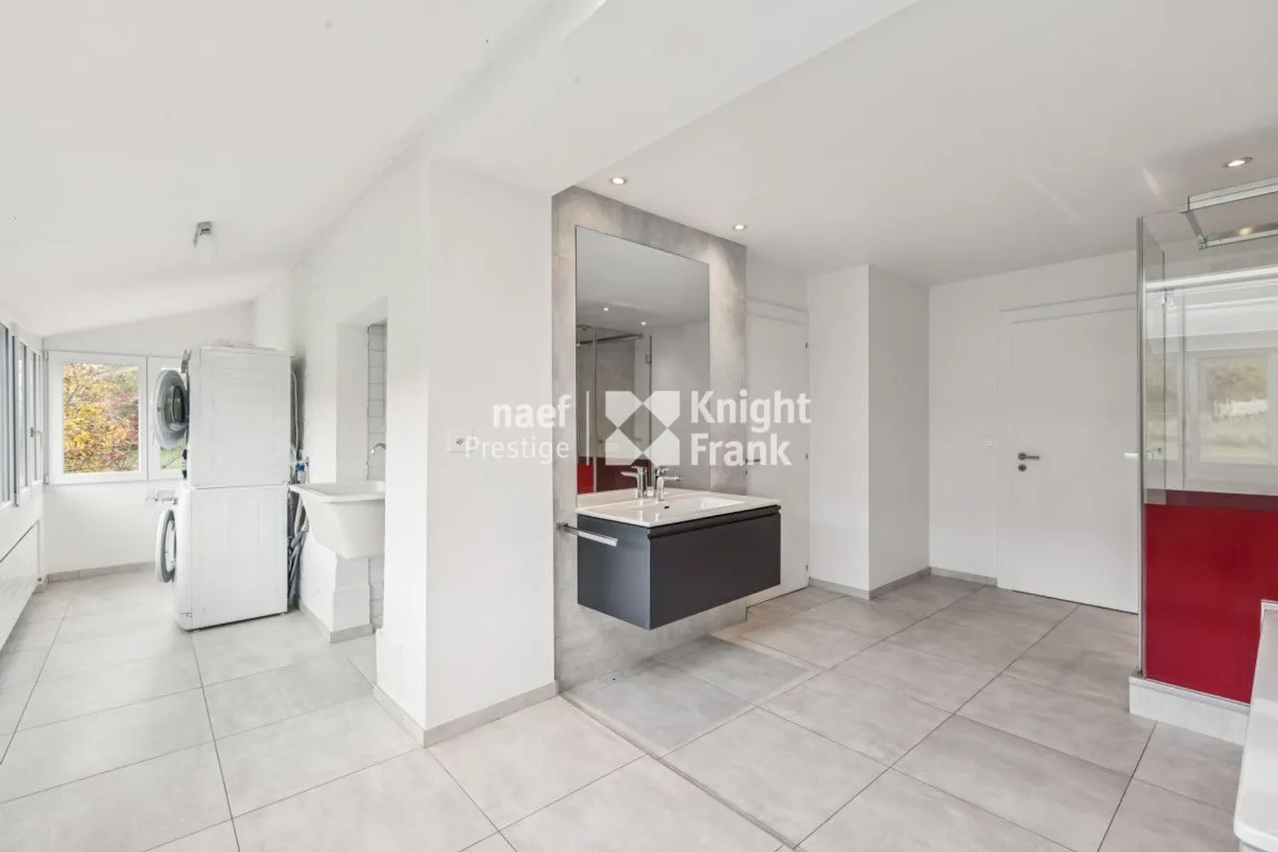 Splendida casa moderna di 8 stanze con un grande giardino a Colombier - Foto 12 di 12