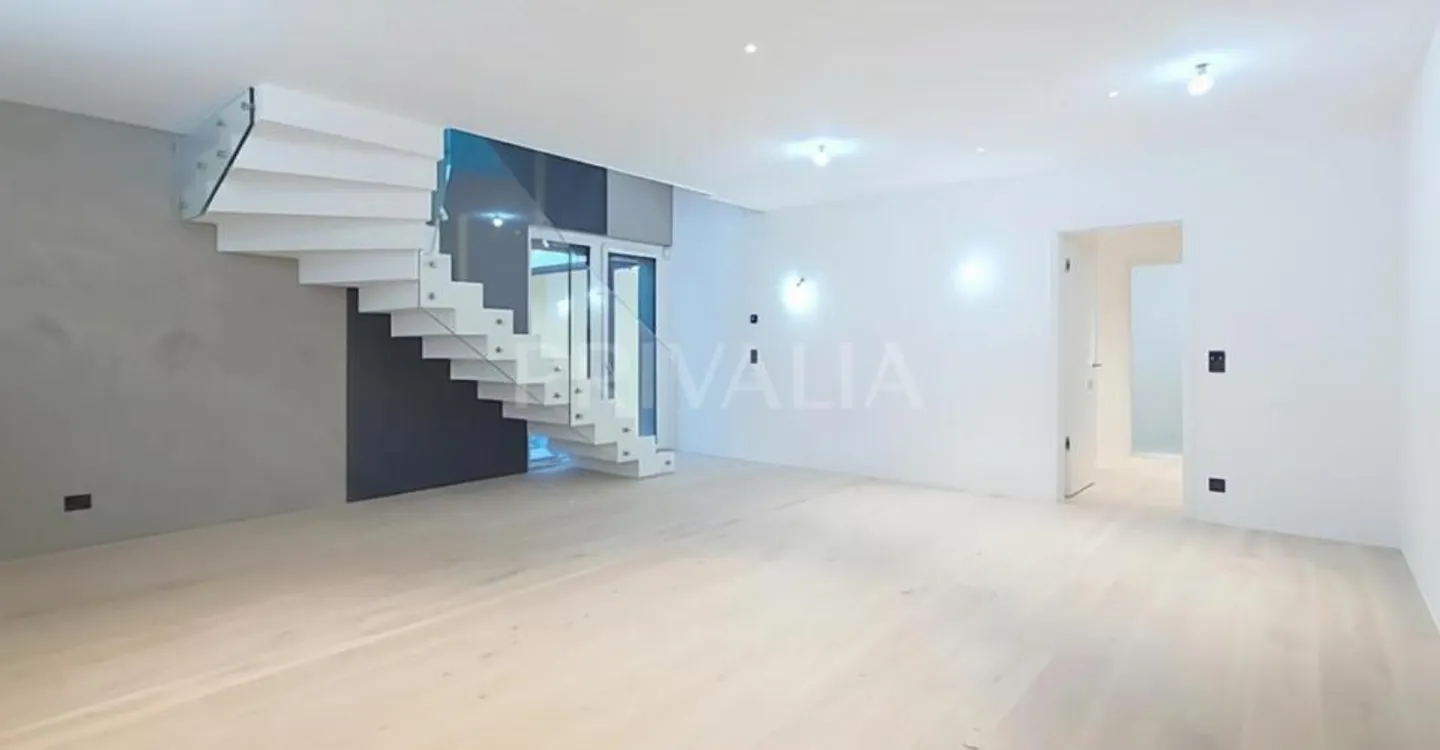 Magnifica villa nuova con piscina in un ambiente tranquillo ed esclusivo - Foto 7 di 10
