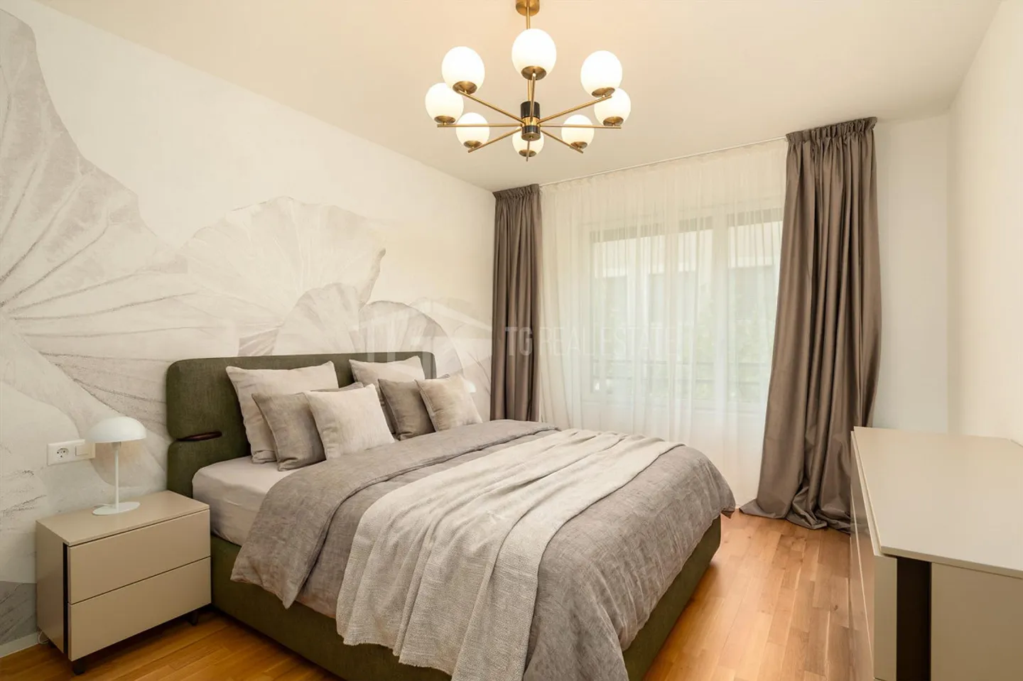 APPARTEMENT ÉLÉGANT DE 3,5 PIÈCES AU CENTRE DE LUGANO - Photo 9 sur 11