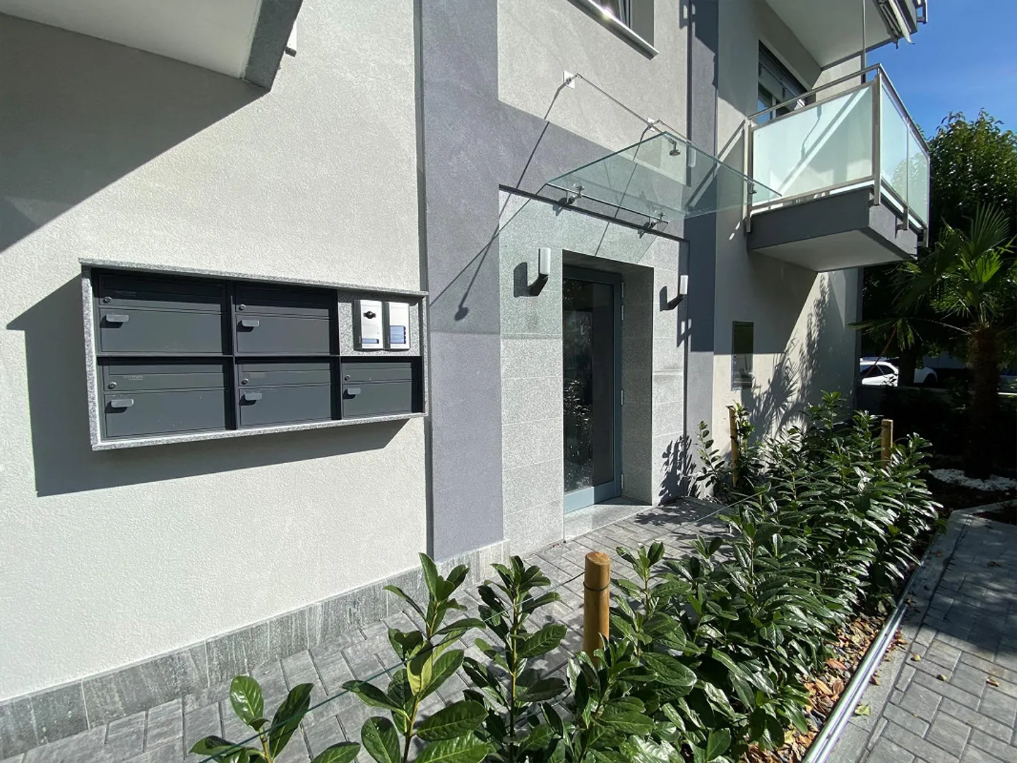 Zu verkaufen neues Gebäude in Stabio - 5 Wohnungen, Rendite >4% - Foto 2 von 10