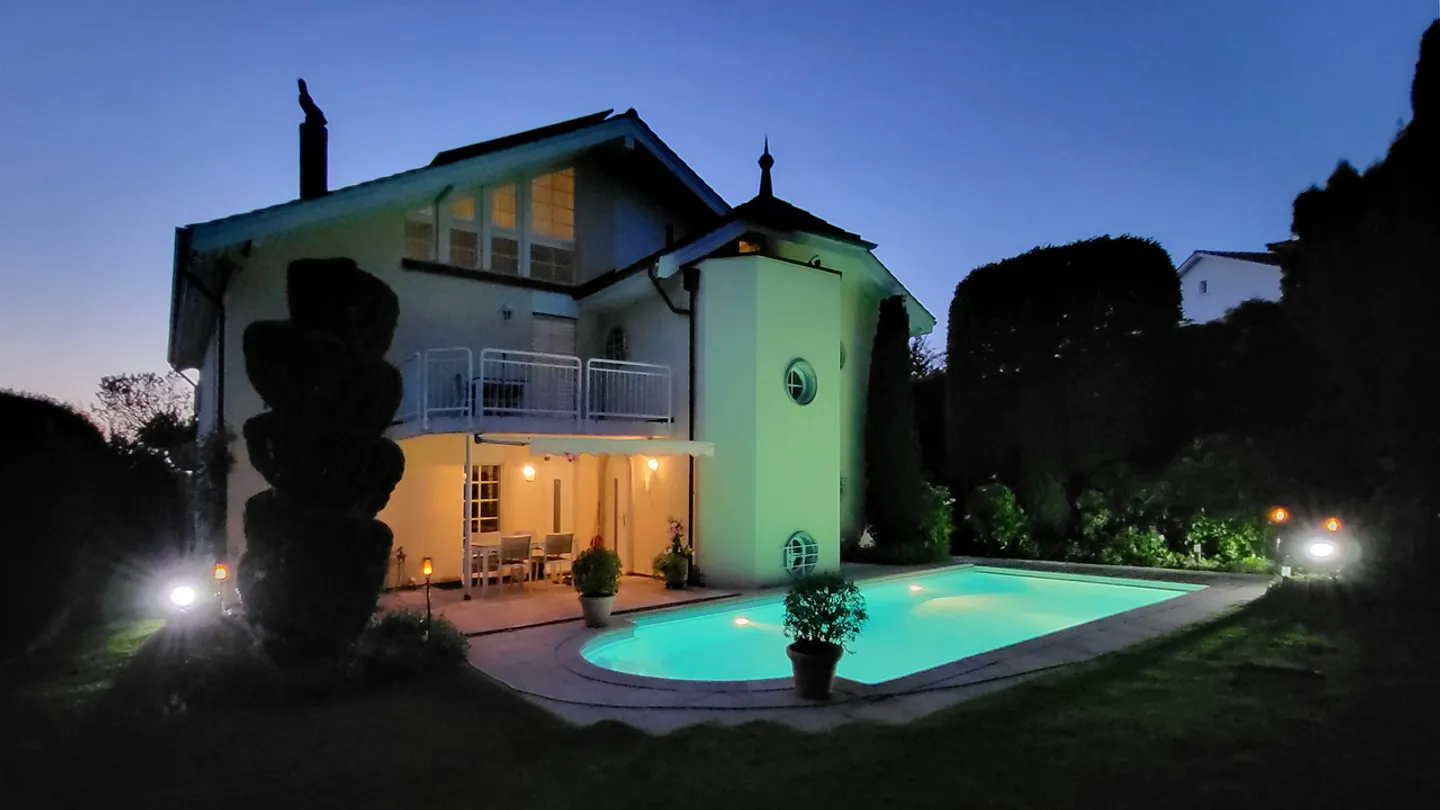 Impressive 6.5-Room Villa with Pool, Panoramic View and Large Garage - Photo 28 of 28