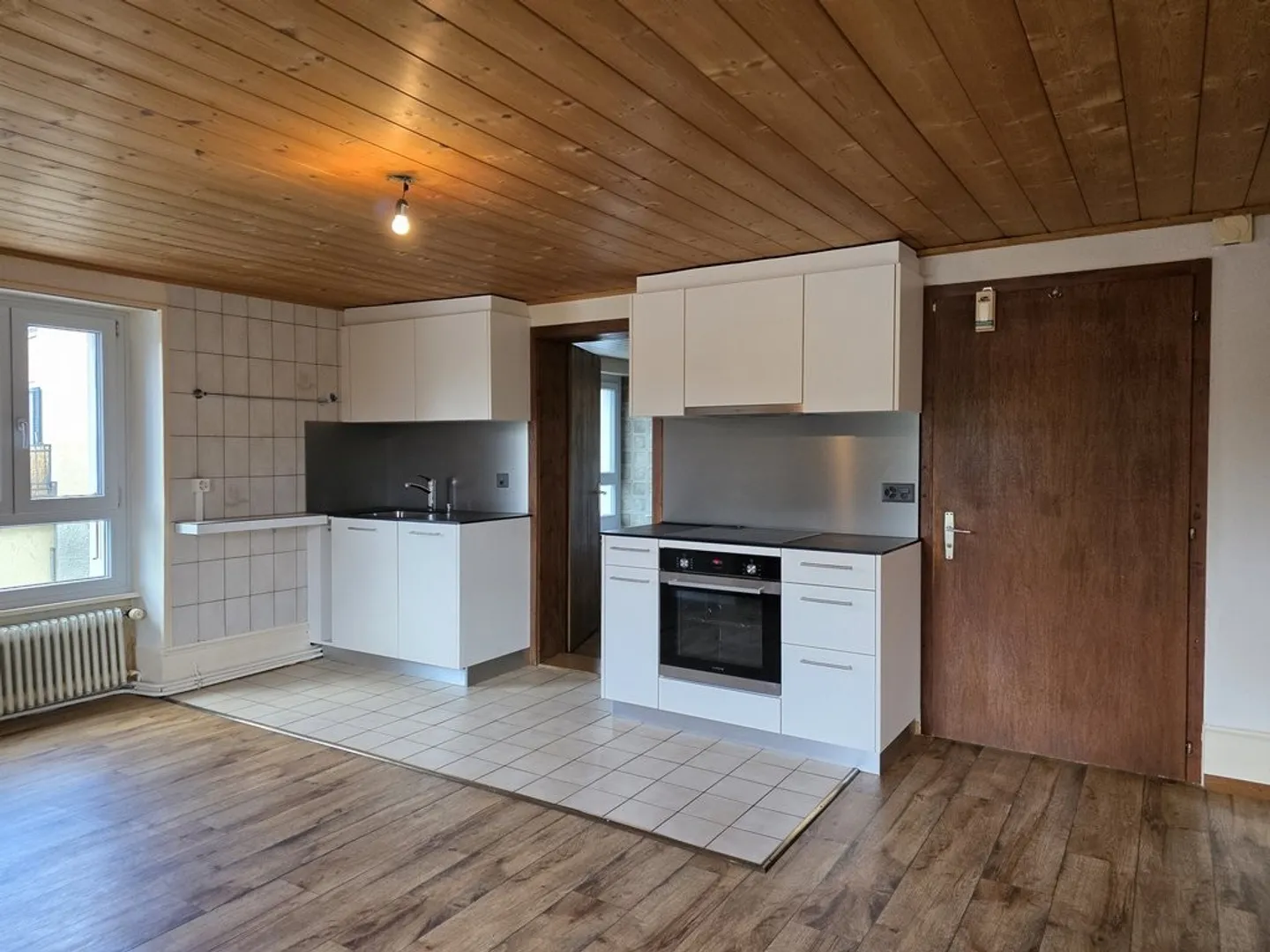Appartamento di due e mezzo locali per CHF 1100.-/mese, spese incluse - Foto 2 di 5