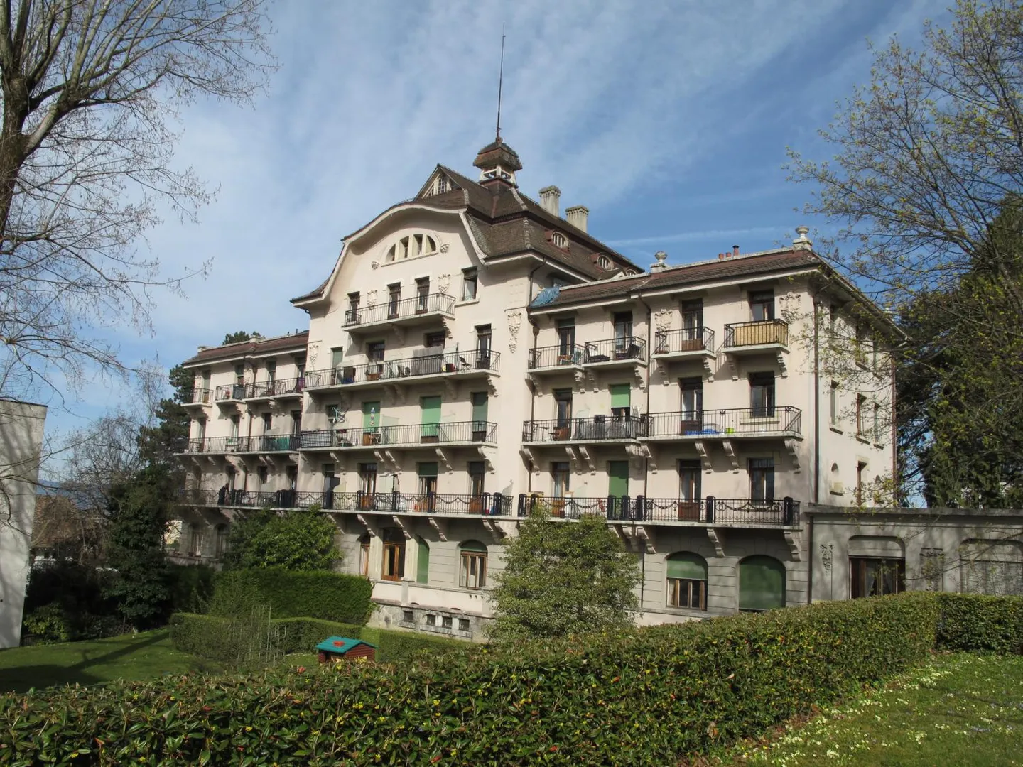 Appartamento 6 locali - Foto 1 di 7