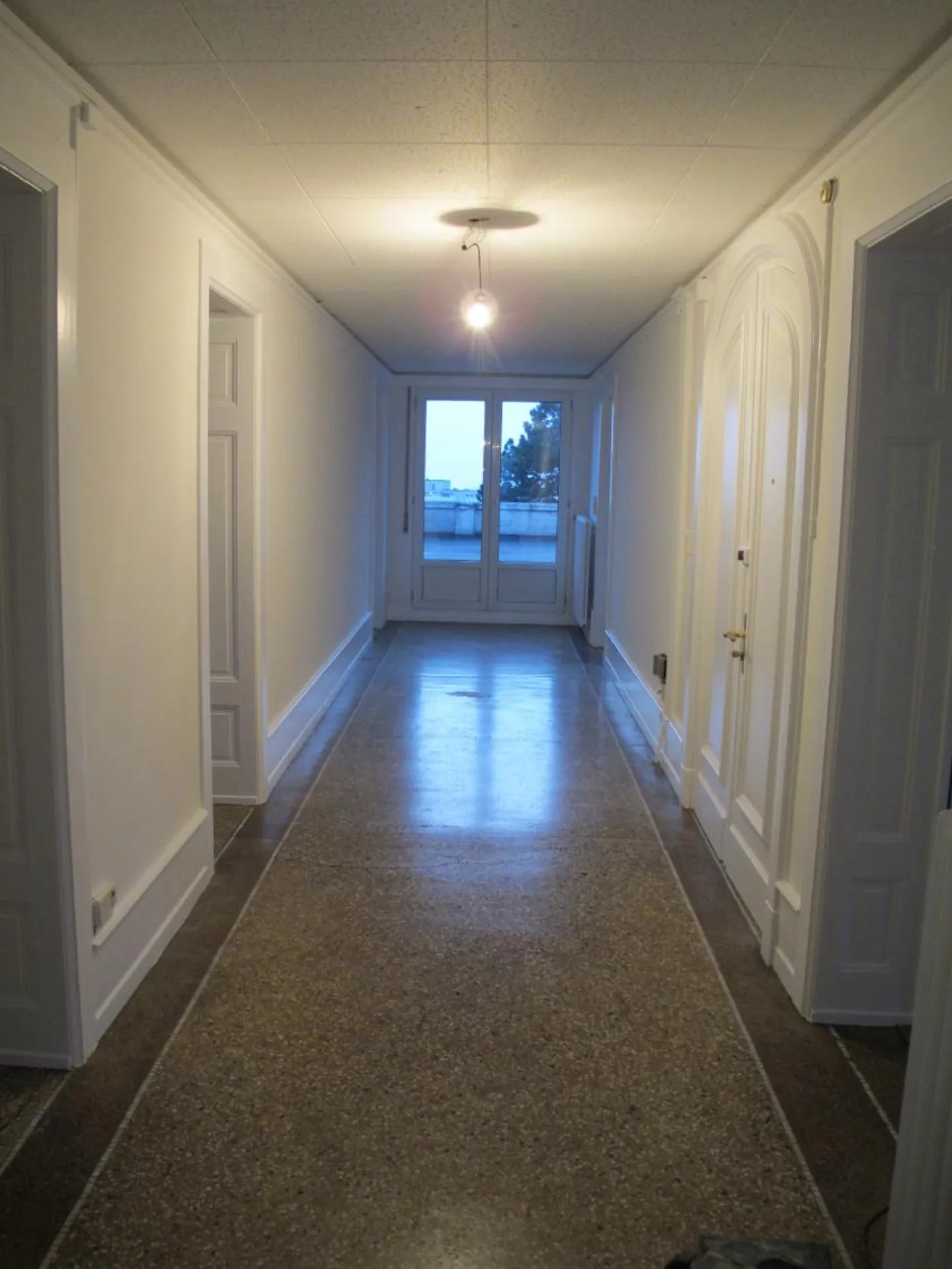 Appartamento 6 locali - Foto 2 di 7