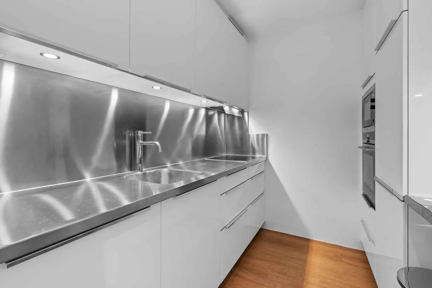 Apartment with exceptional view - Photo 6 of 9