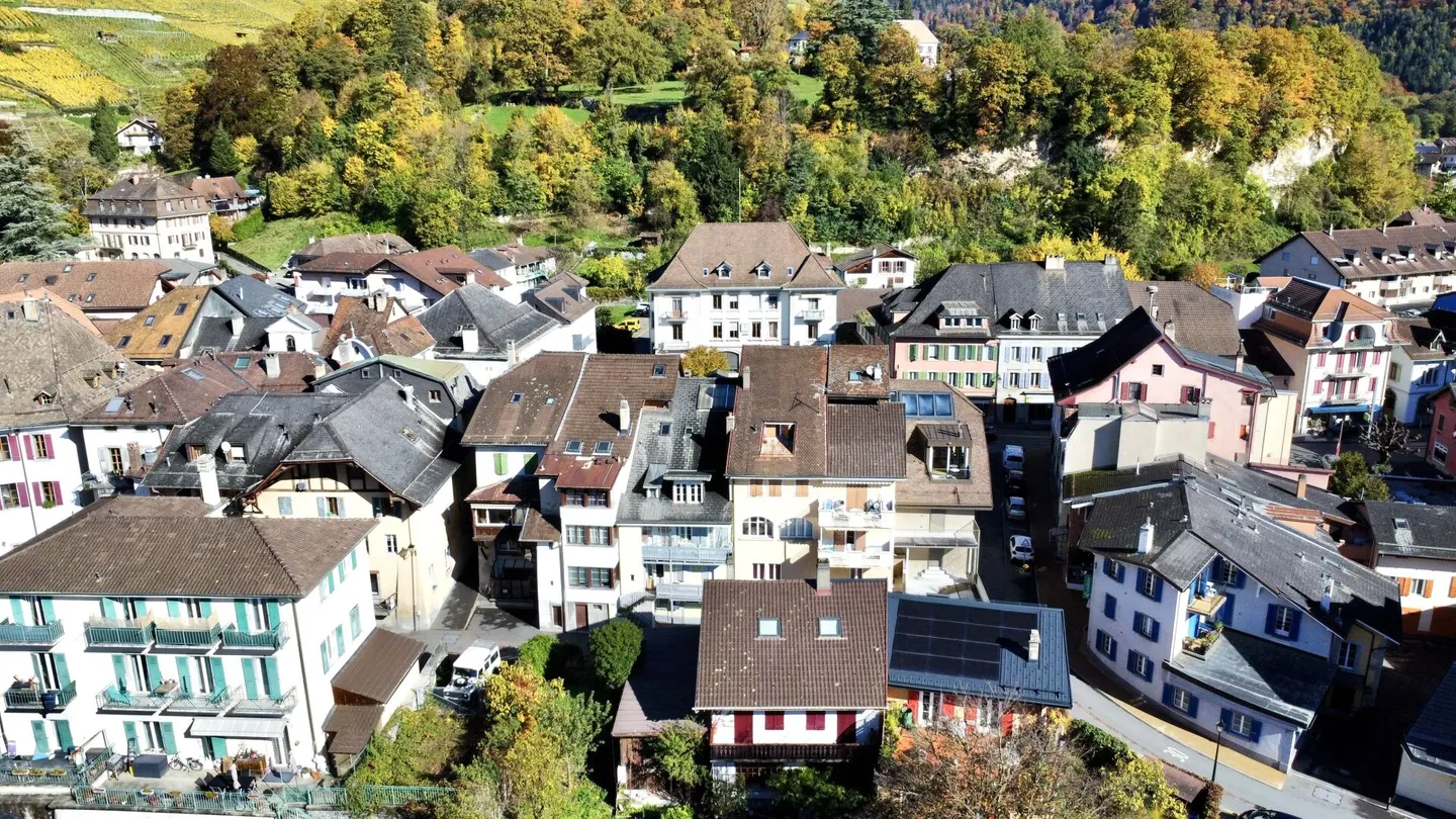 Ertragsgebäude im Zentrum von Bex - Foto 4 von 21