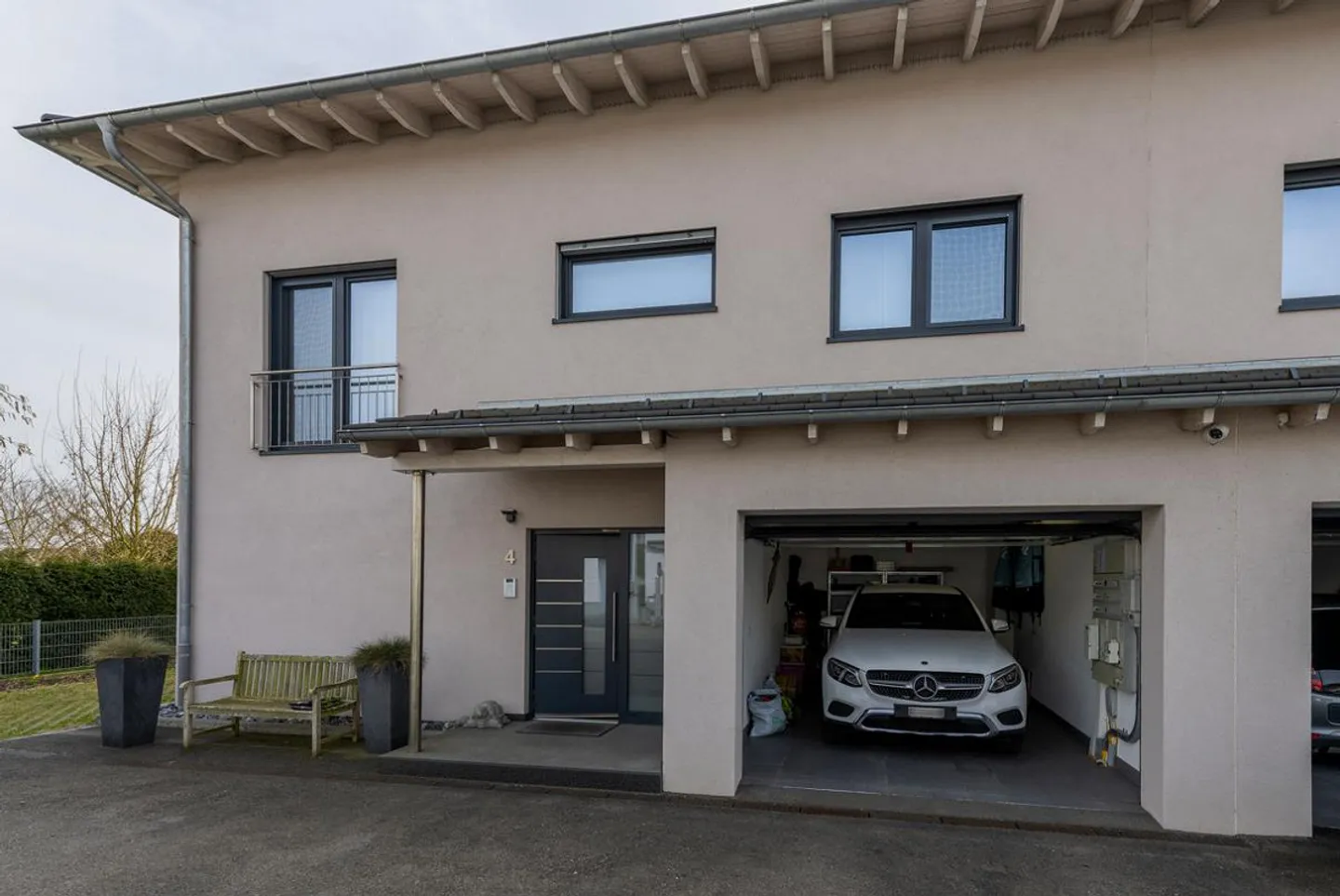 Modern Semi-Detached House in Engwilen – Quiet Location with Charm and Comfort - Photo 11 of 13