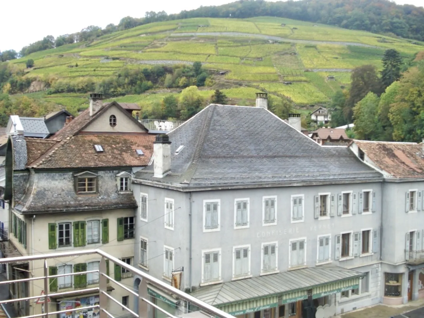 Ertragsgebäude im Zentrum von Bex - Foto 8 von 21