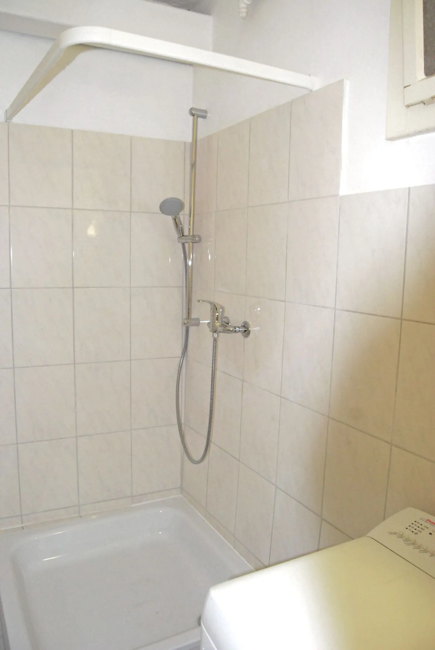 Ertragsgebäude im Zentrum von Bex - Foto 21 von 21