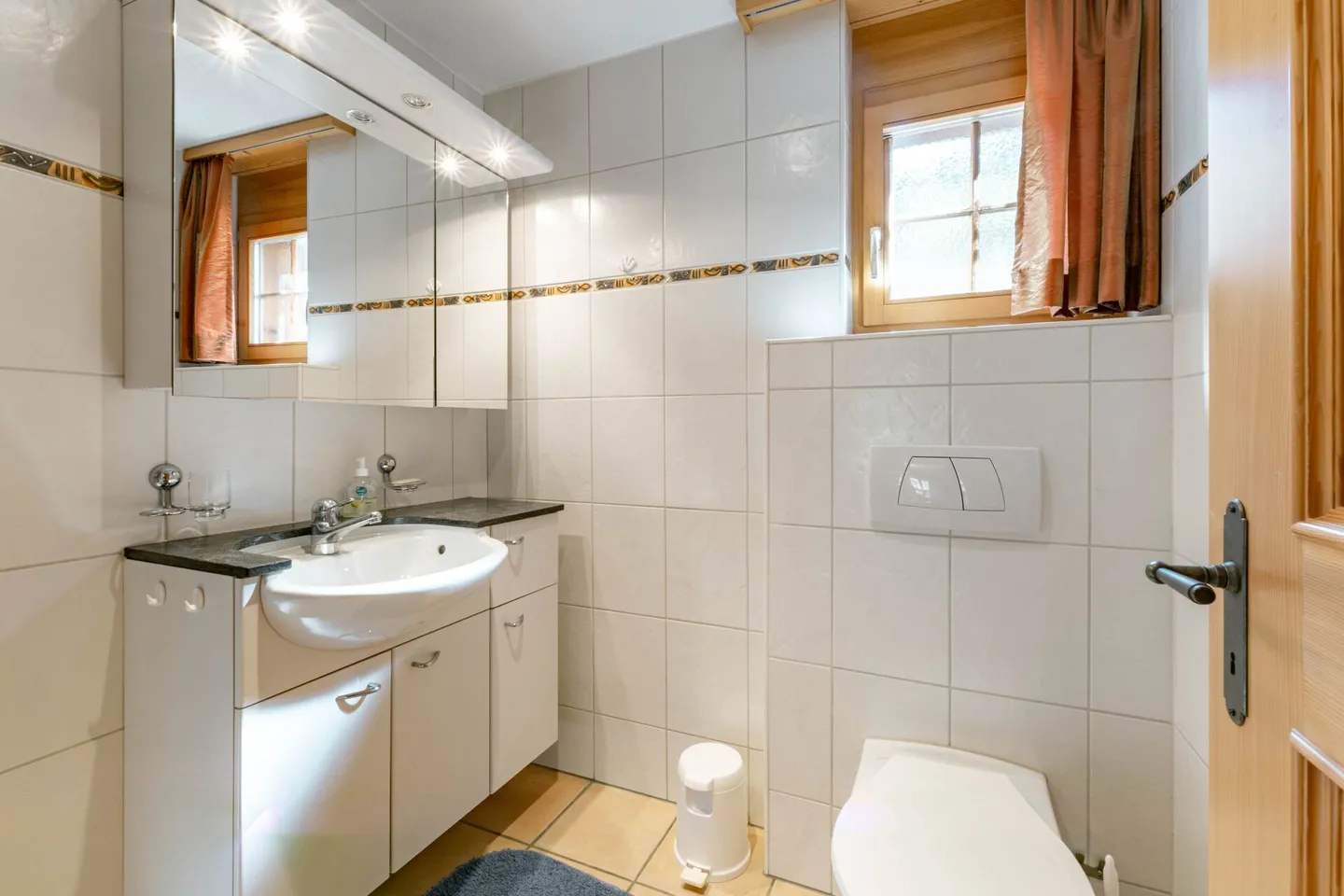 Comfortable Ground Floor Apartment with Mountain View, Chalet Nagano - Photo 17 of 28