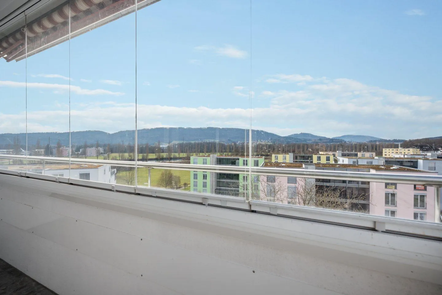 Appartamento affascinante di 4,5 stanze con vista - Foto 1 di 12