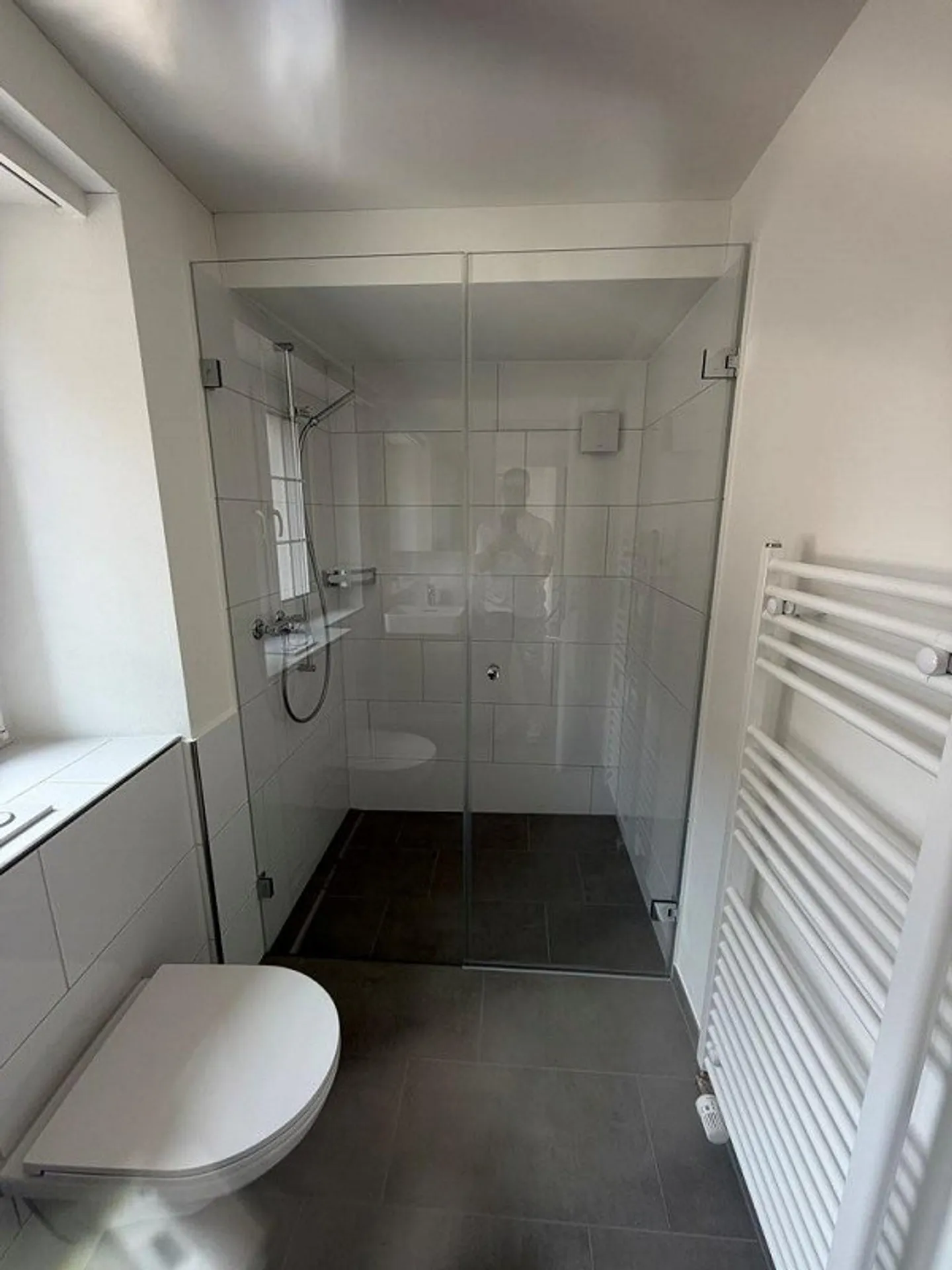 Charming, extensively renovated studio for rent - Photo 6 of 12
