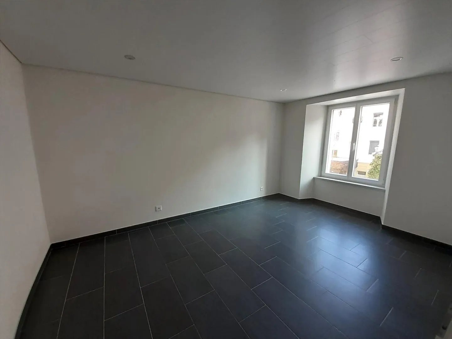 Appartement 2.5 pièces - Photo 4 sur 5