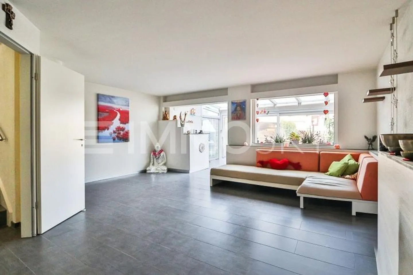 Modern Family Home with Garden - Photo 1 of 5