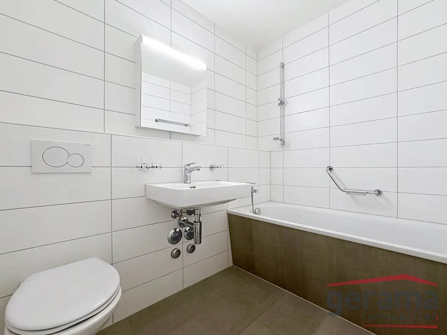 3.5 Room Apartment on the 2nd Floor in Freiburg - Photo 4 of 6