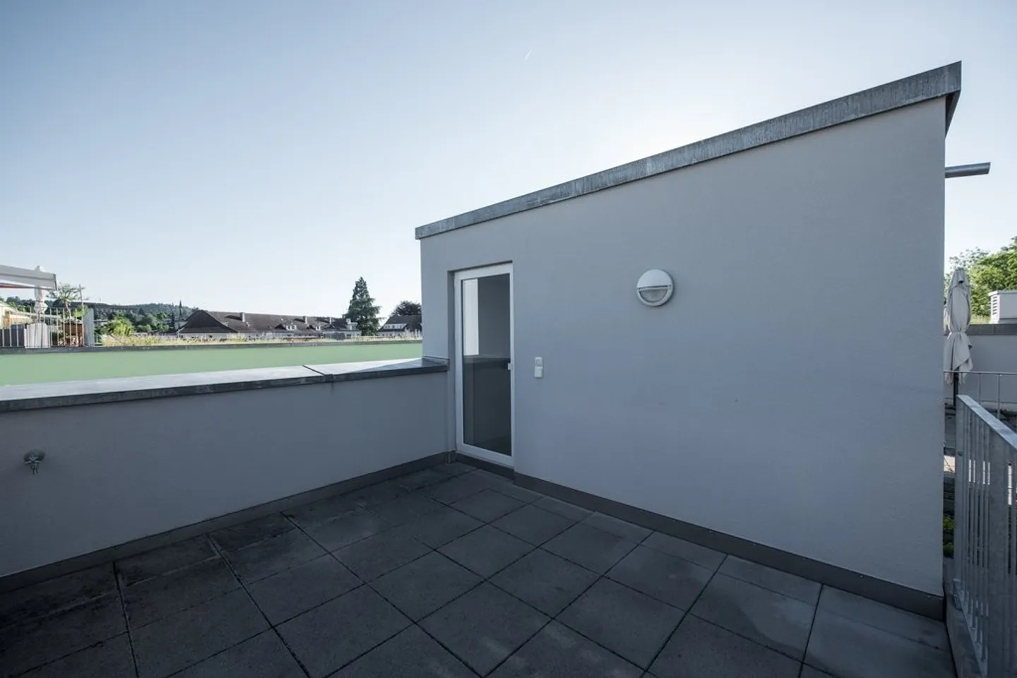 Appartamento moderno con terrazza - Foto 7 di 10