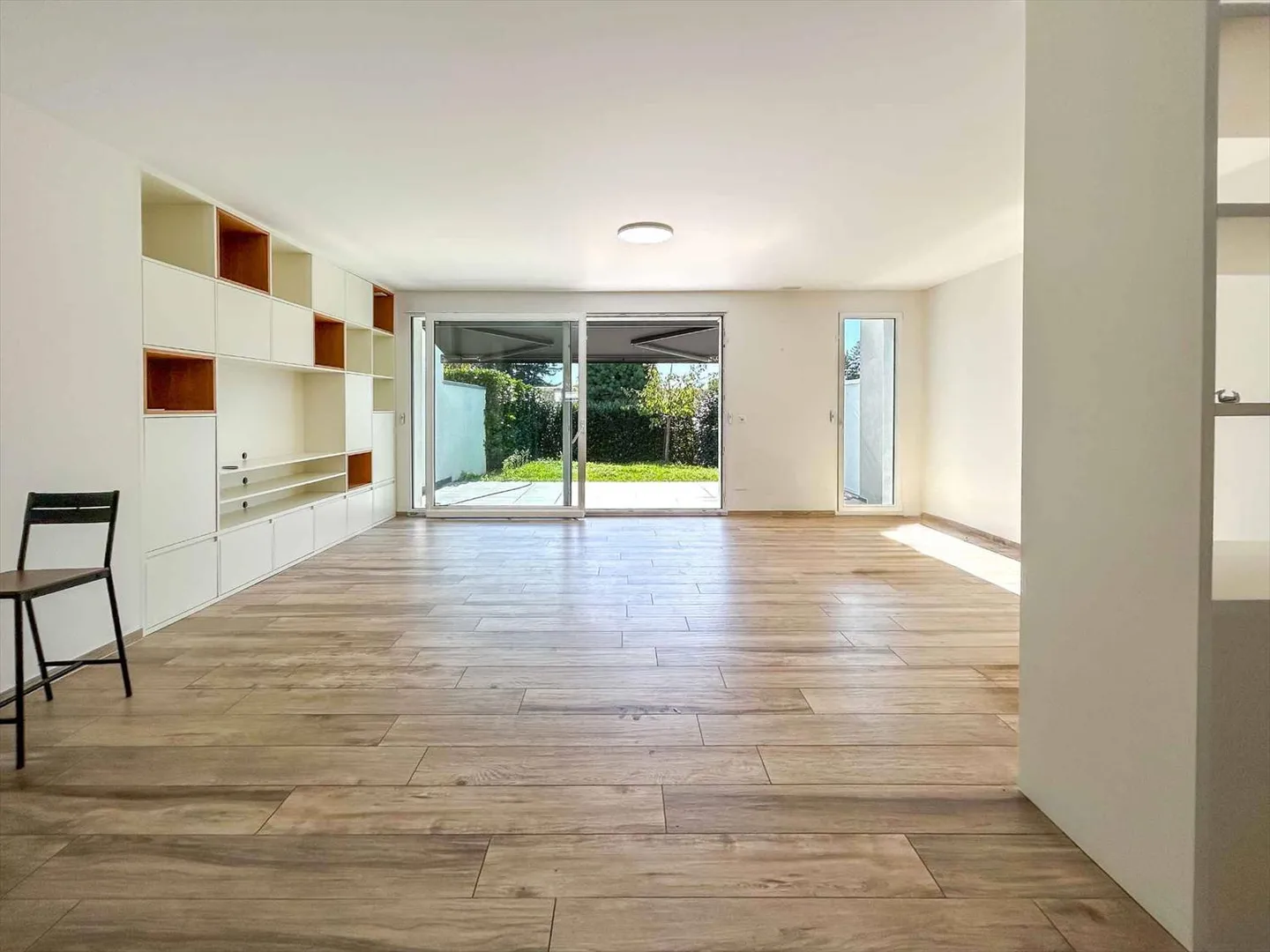 Semi-detached villa - Photo 4 of 10