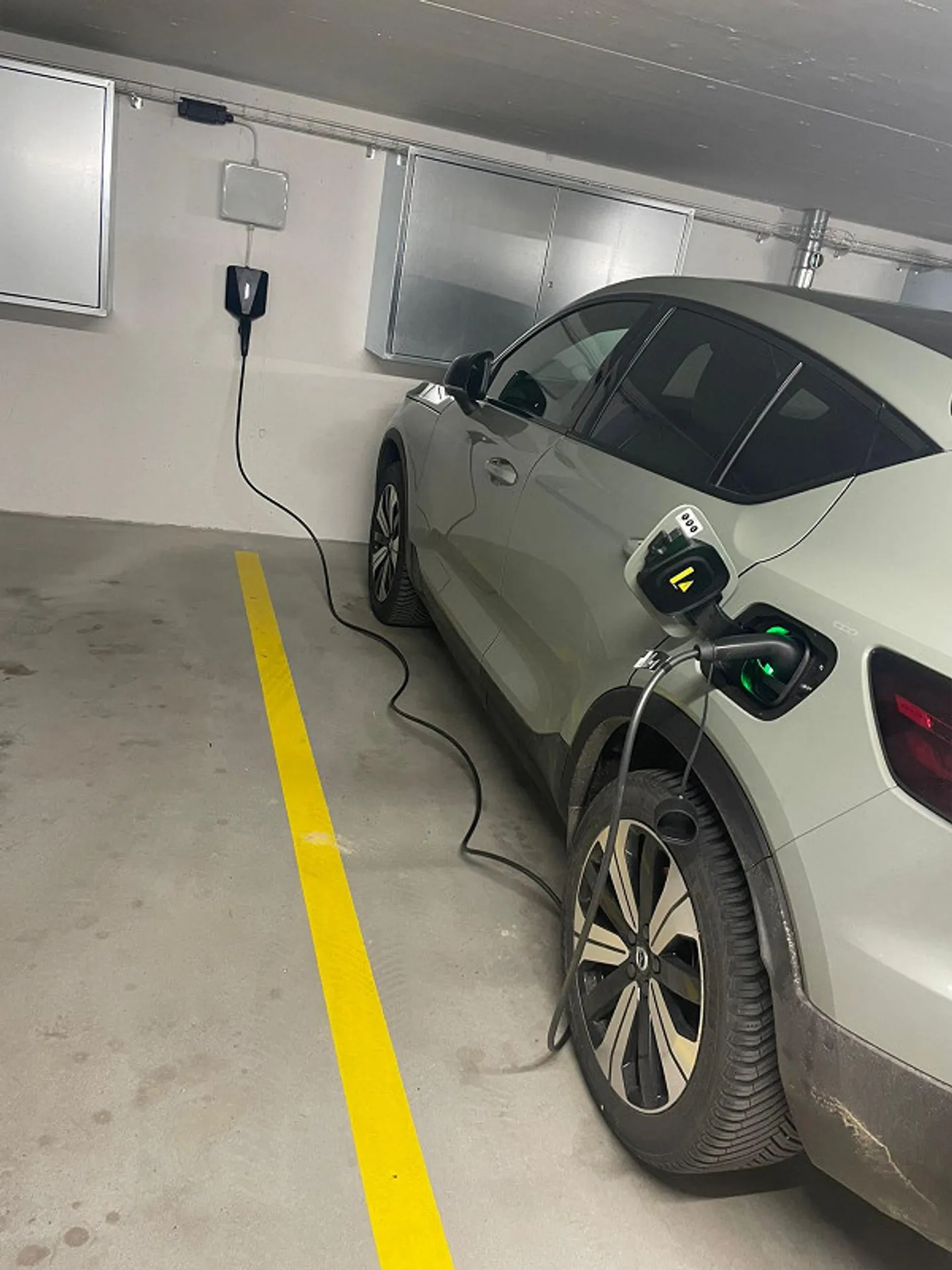 Parkplatz in Tiefgarage mit E-Ladestation (PV) - Foto 1 von 1