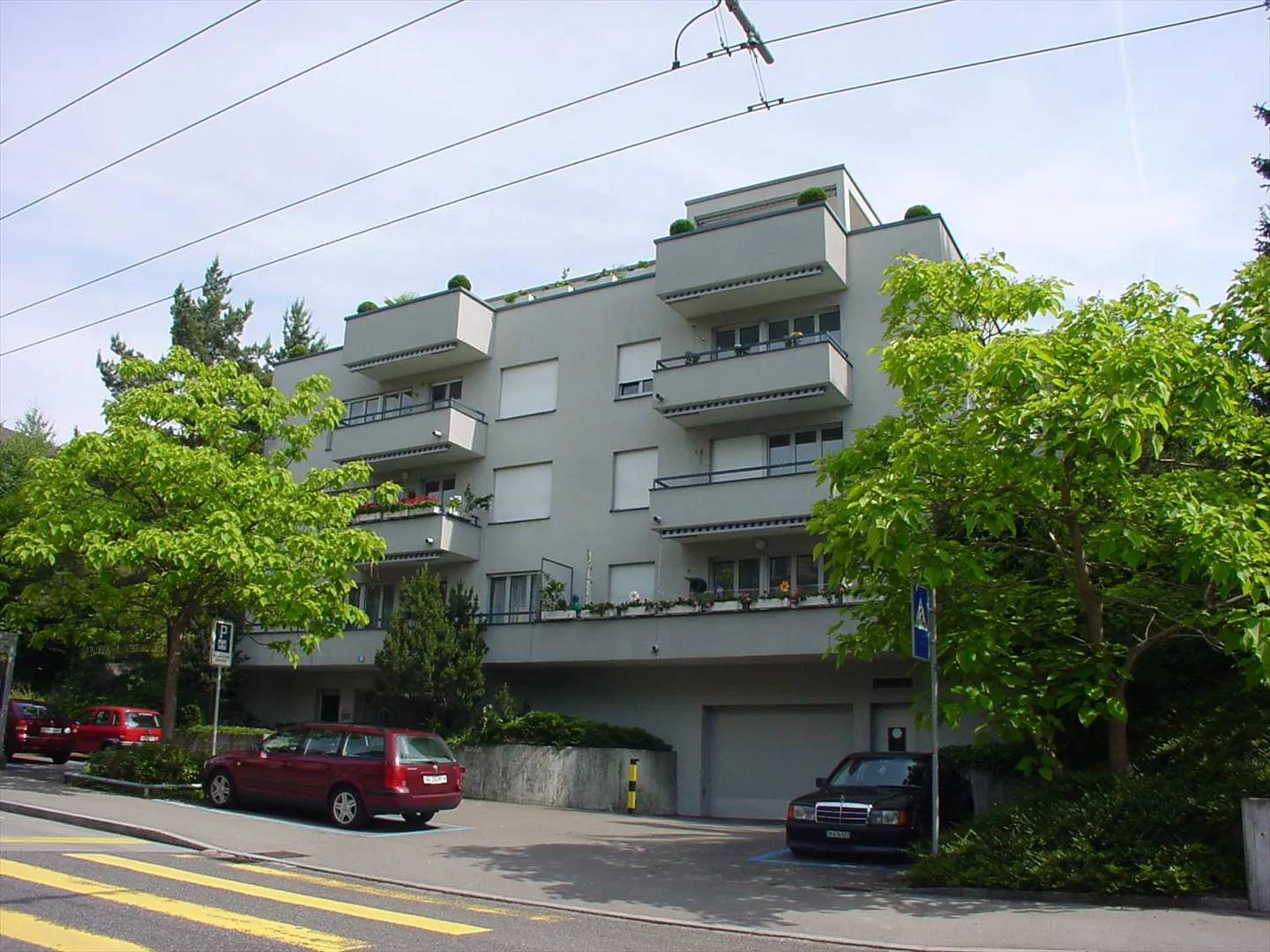 Places de stationnement à Zurich-Höngg - Photo 1 sur 1