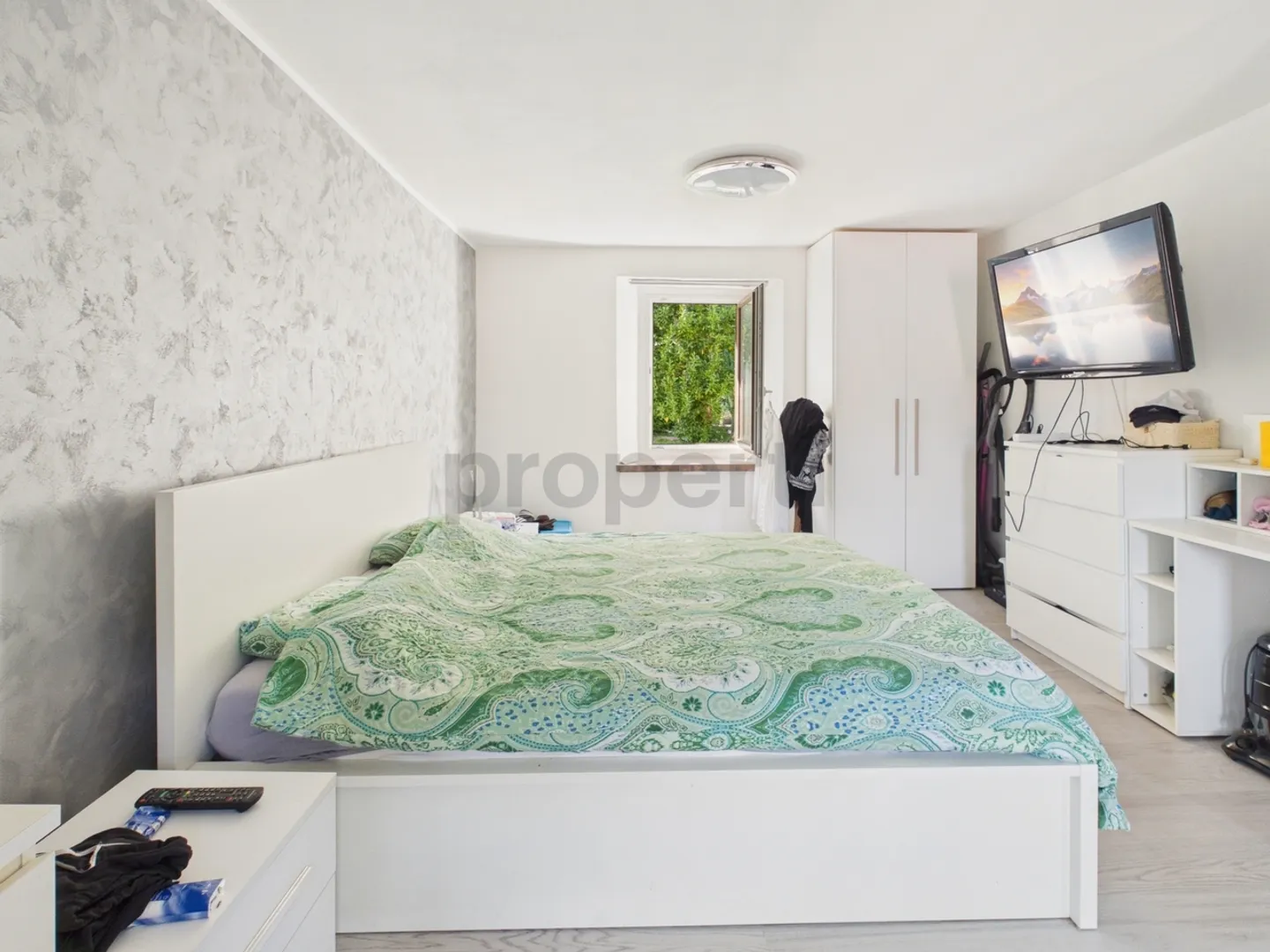Single-family house with two independent living units in Mezzovico-Vira, secondary residence allowed. - Photo 7 of 13