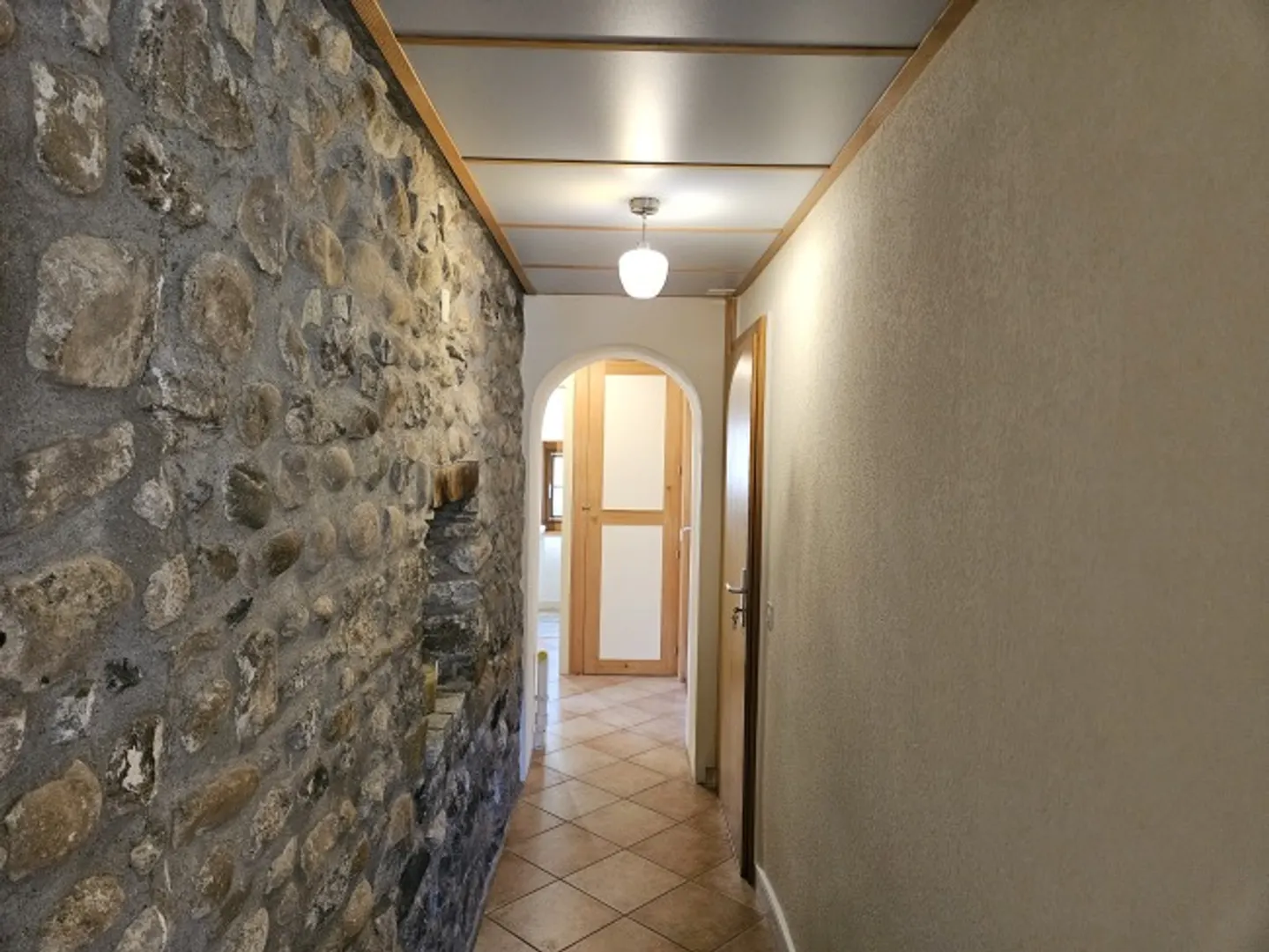 Appartement de 5 pièces avec jardin - Photo 7 sur 10