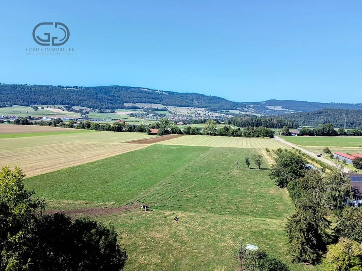 Building land on the edge of agricultural zone - Photo 1 of 5