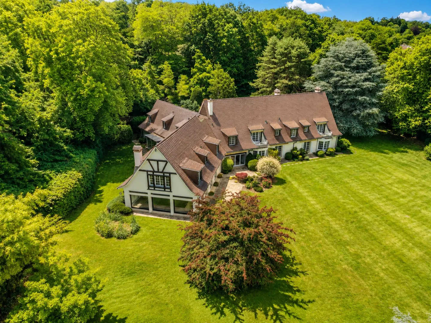 Maison de maître exceptionnelle - Photo 1 sur 12