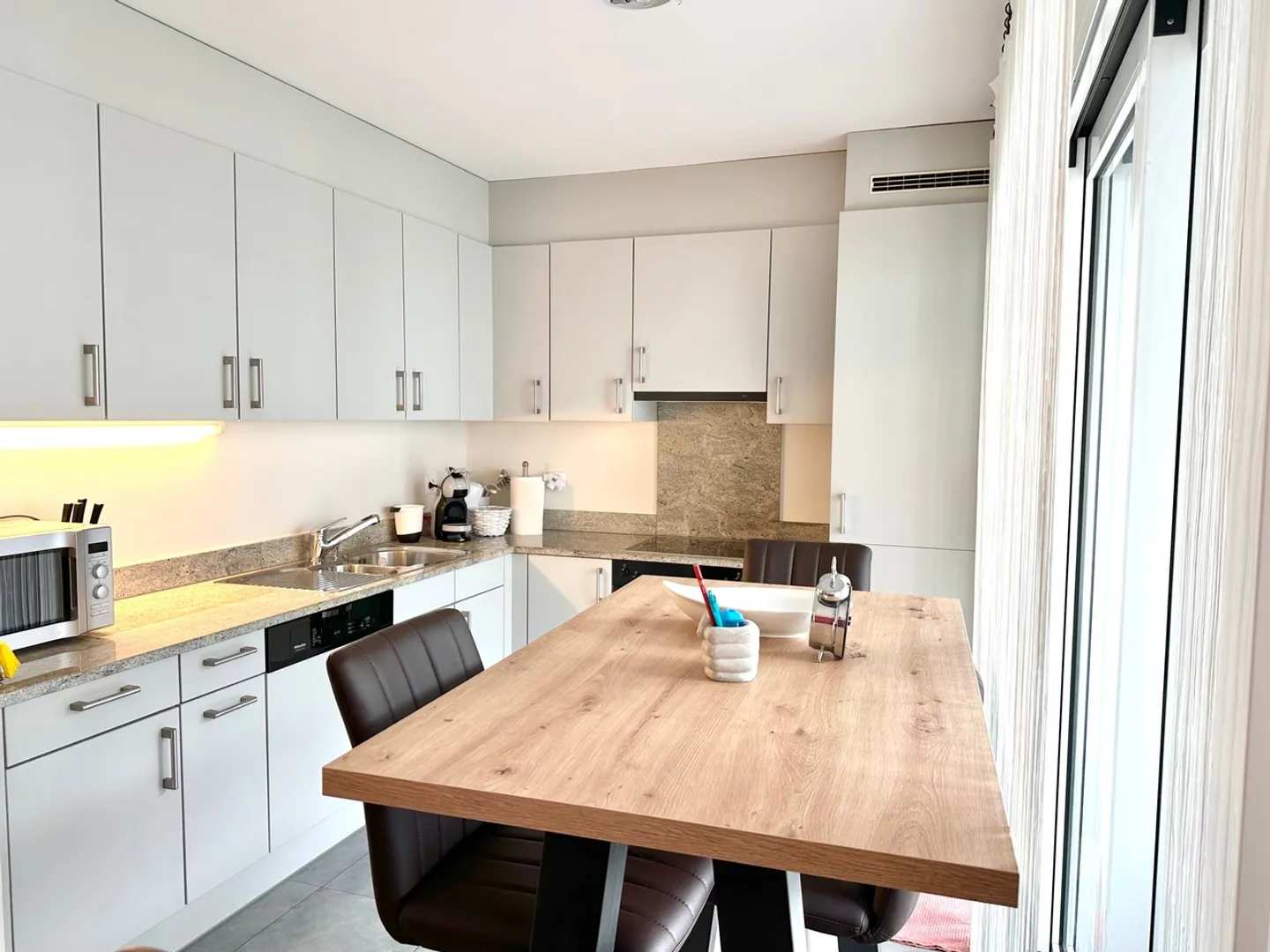 Appartement moderne au cœur de Locarno, à quelques pas du lac. - Photo 4 sur 11