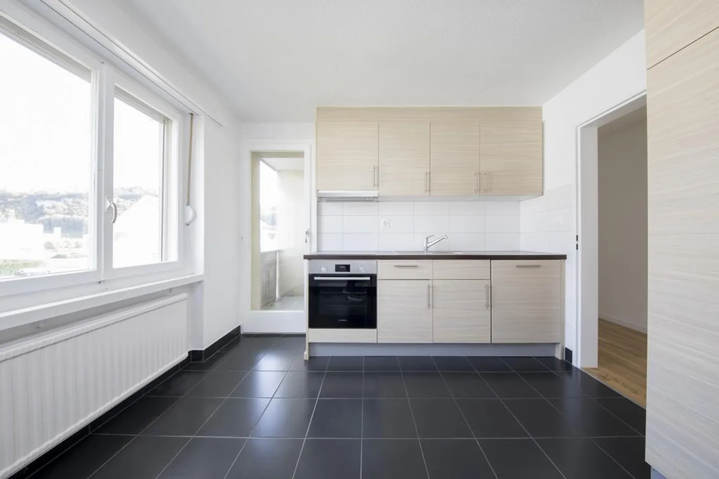 Helle Wohnung in ruhiger Lage - Foto 1 von 5