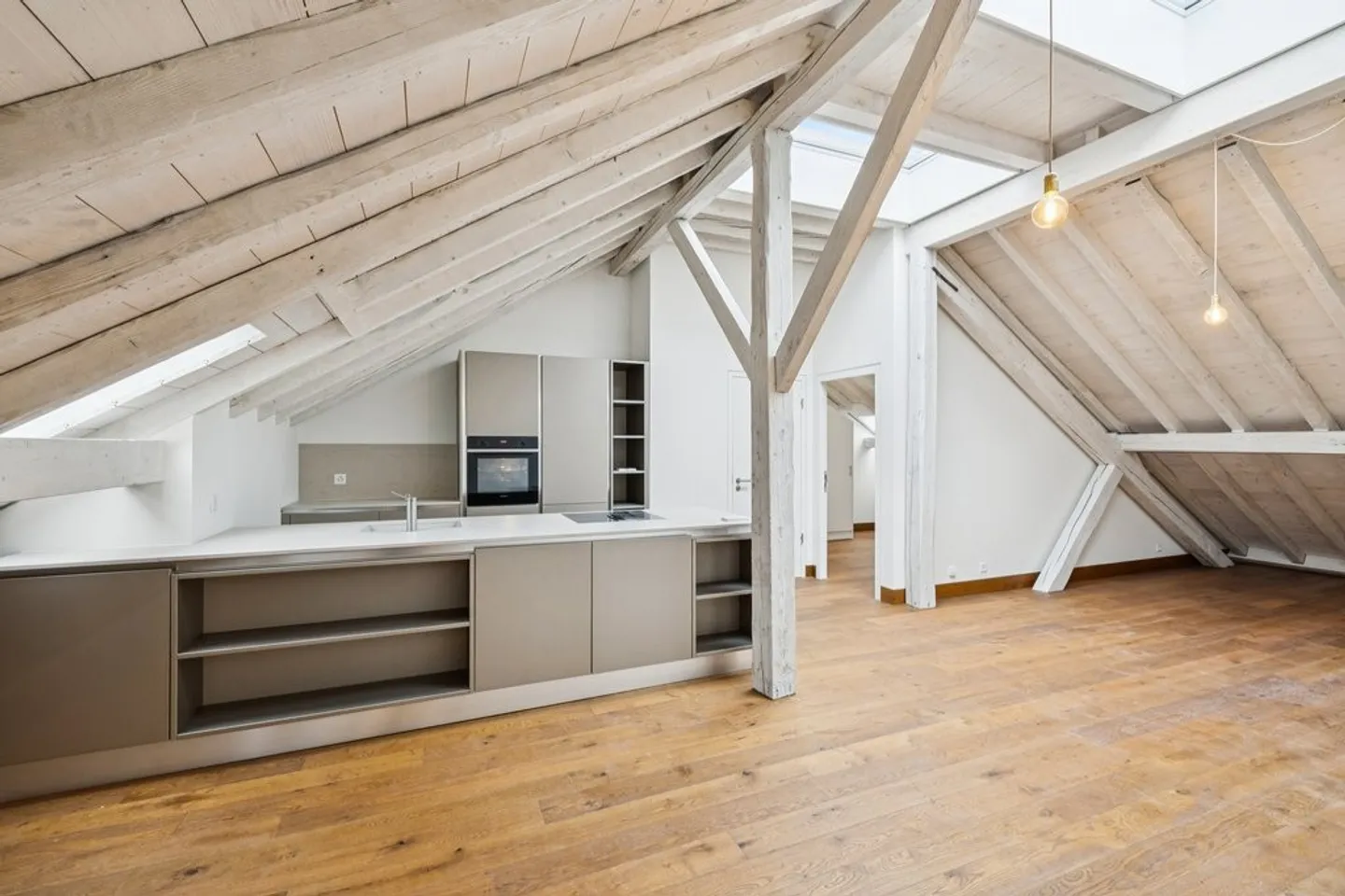 1. MIETE KOSTENLOS! NEUE UNTERKUNFT! - Foto 4 von 11