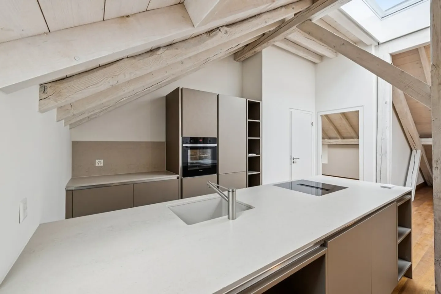 1. MIETE KOSTENLOS! NEUE UNTERKUNFT! - Foto 5 von 11