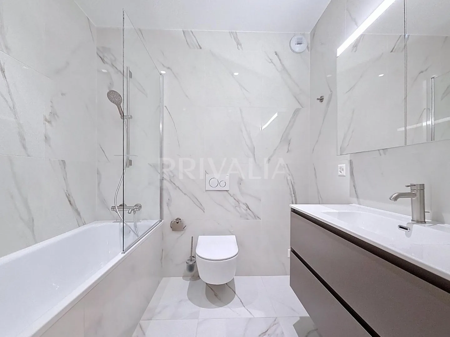 Luxury Apartment in Vandoeuvres - Photo 8 of 9