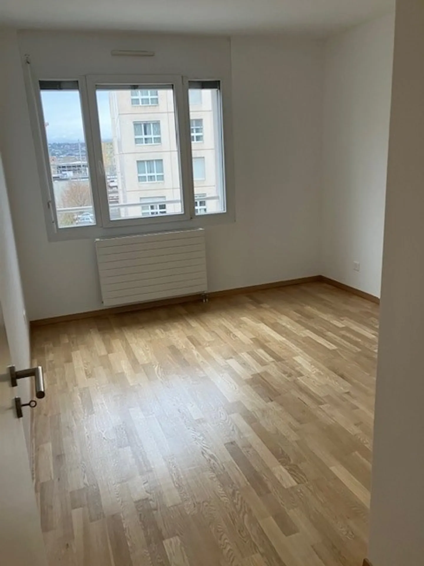 6-room apartment - Photo 4 of 7
