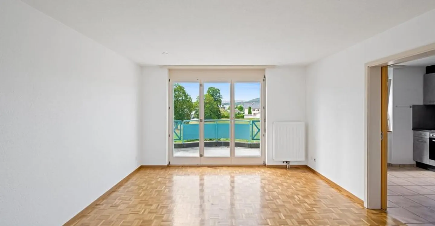 4-room apartment on the ground floor with balcony - Photo 2 of 17