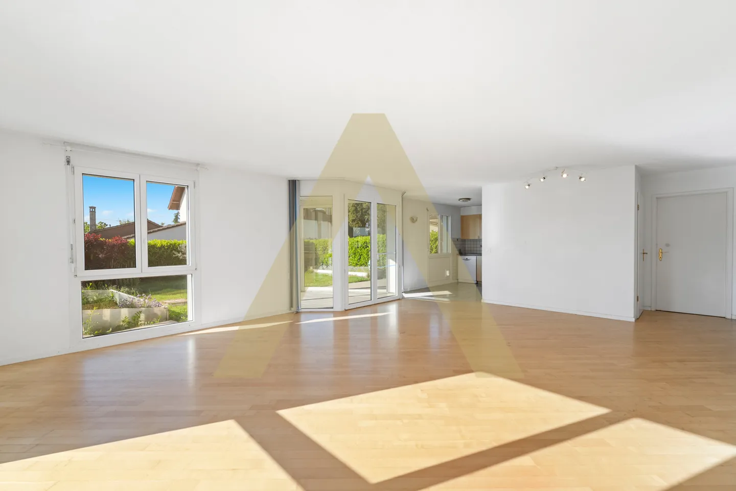 Schöne Gartenwohnung 5 Minuten mit dem Auto vom See entfernt - Foto 5 von 19