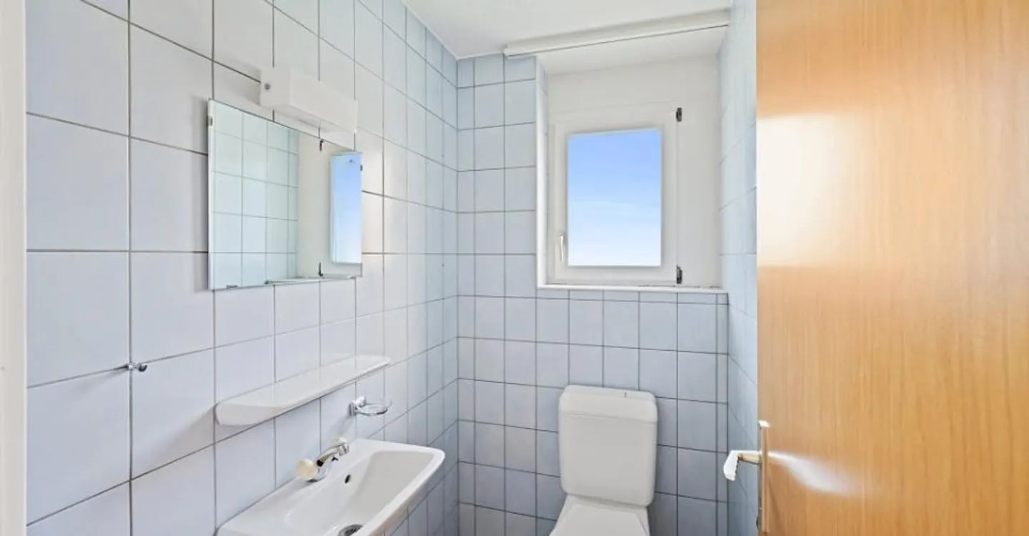 4-room apartment on the ground floor with balcony - Photo 12 of 17