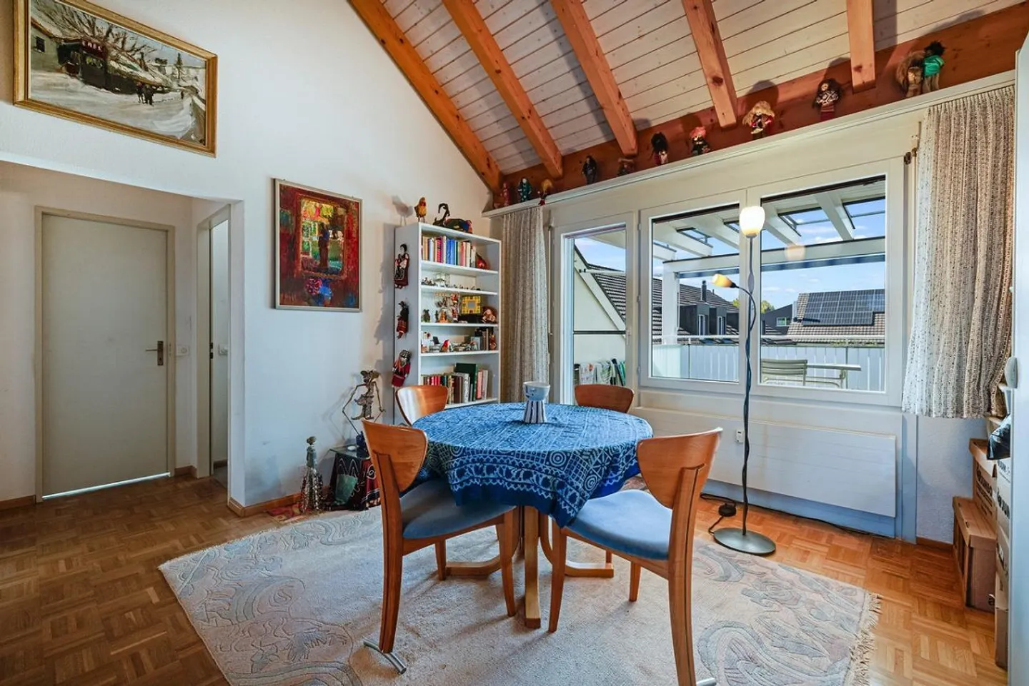 Appartamento attico da sogno in una posizione tranquilla, vicino al centro del villaggio - Foto 6 di 24
