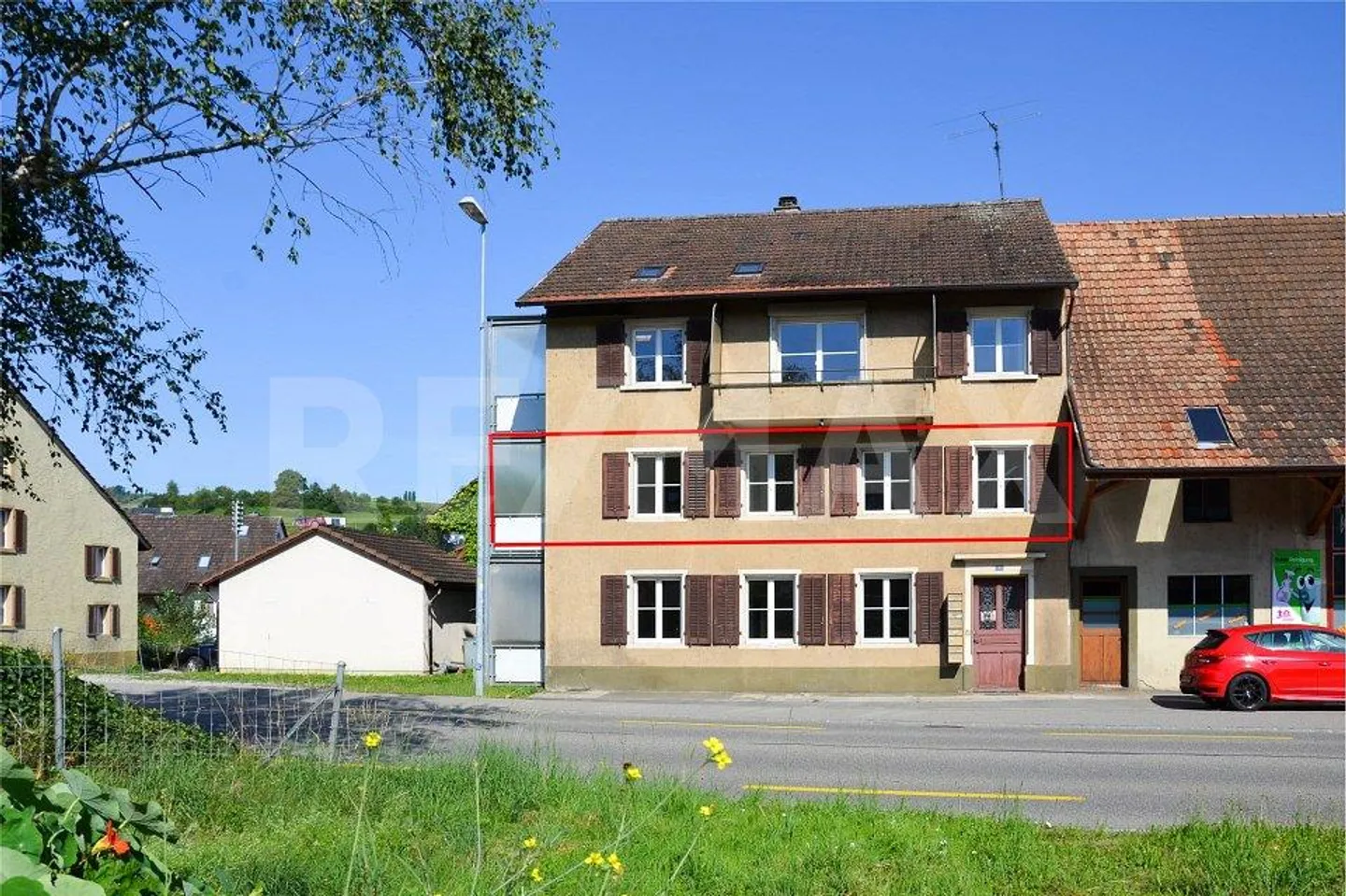 Charmante 3-Zimmer-Altbau-Wohnung mit Balkon - Foto 1 von 5