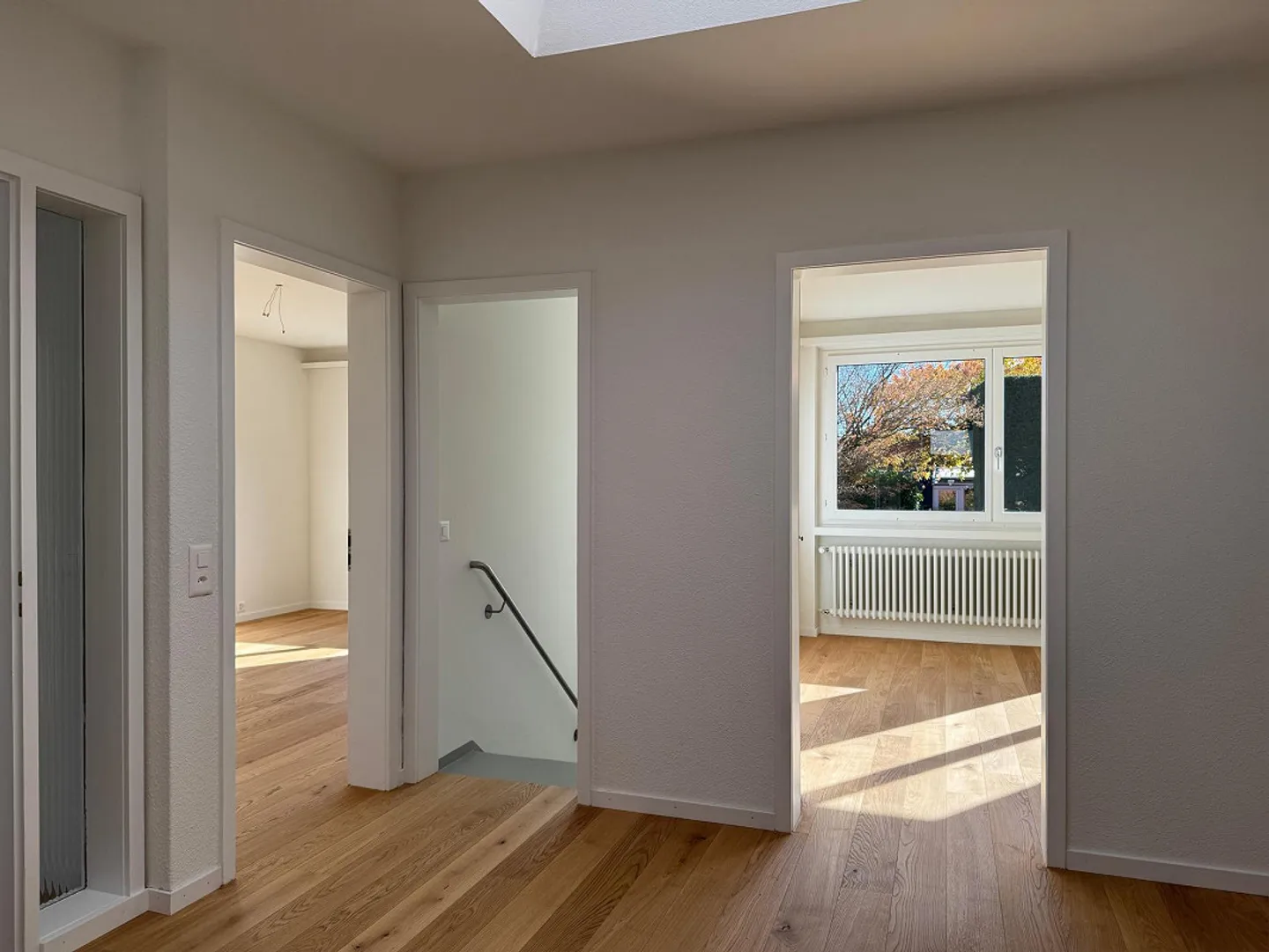 Appartamento con terrazza e vista mozzafiato sul lago e sulle montagne - Foto 9 di 16