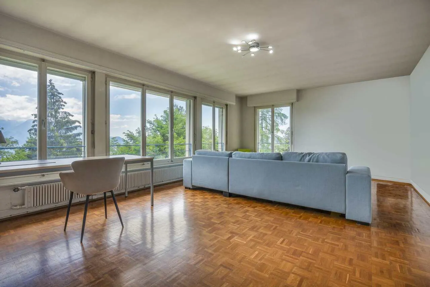 VILLA CASA UNIFAMILIARE - VISTA PANORAMICA SUL LAGO E SULLE MONTAGNE - Foto 3 di 10