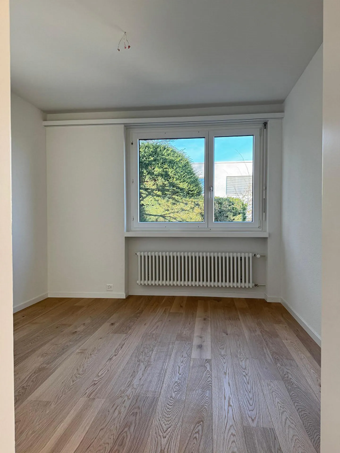 Appartamento con terrazza e vista mozzafiato sul lago e sulle montagne - Foto 10 di 16