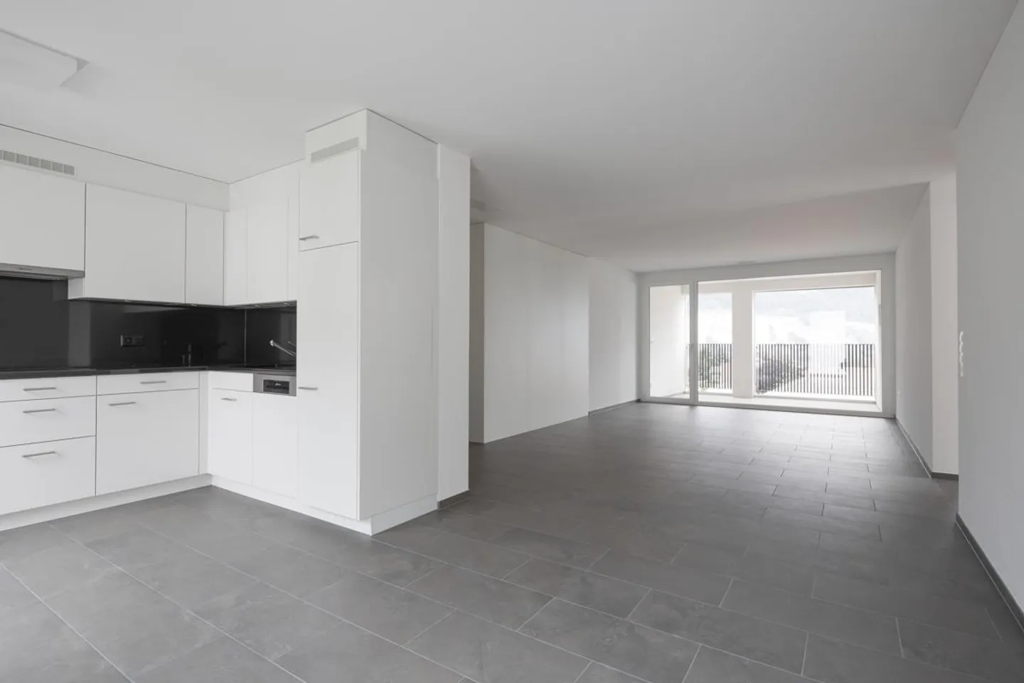 Familienfreundliche Parterre-Wohnung im Grünen - Foto 3 von 10