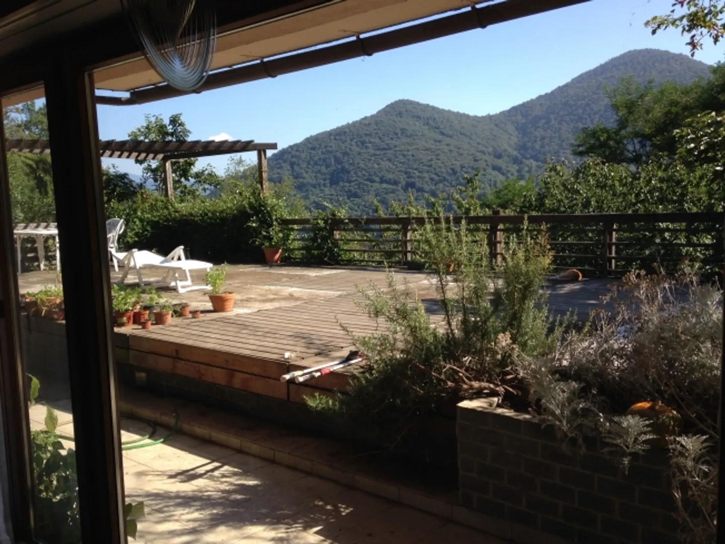 Residential building for sale - Photo 2 of 6