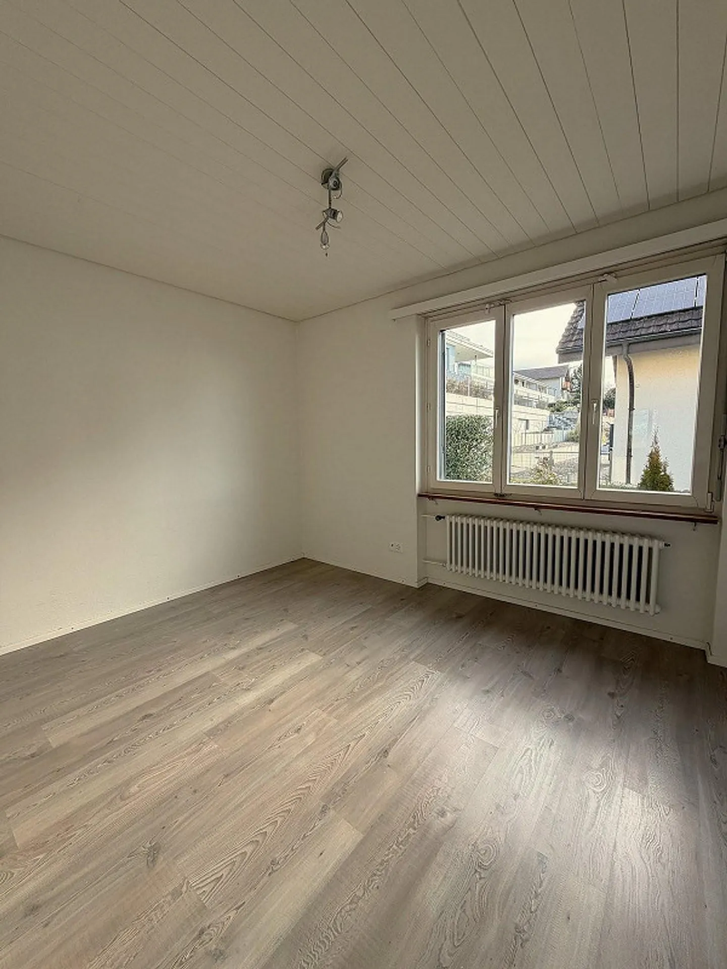 5.5-Room Single-Family House with Alpine View - Limited until March 2028 - Photo 8 of 13