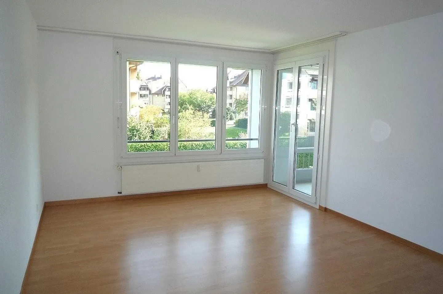 Large 4.5-room apartment of 112 m2 on the 2nd floor with mountain view - Photo 5 of 9