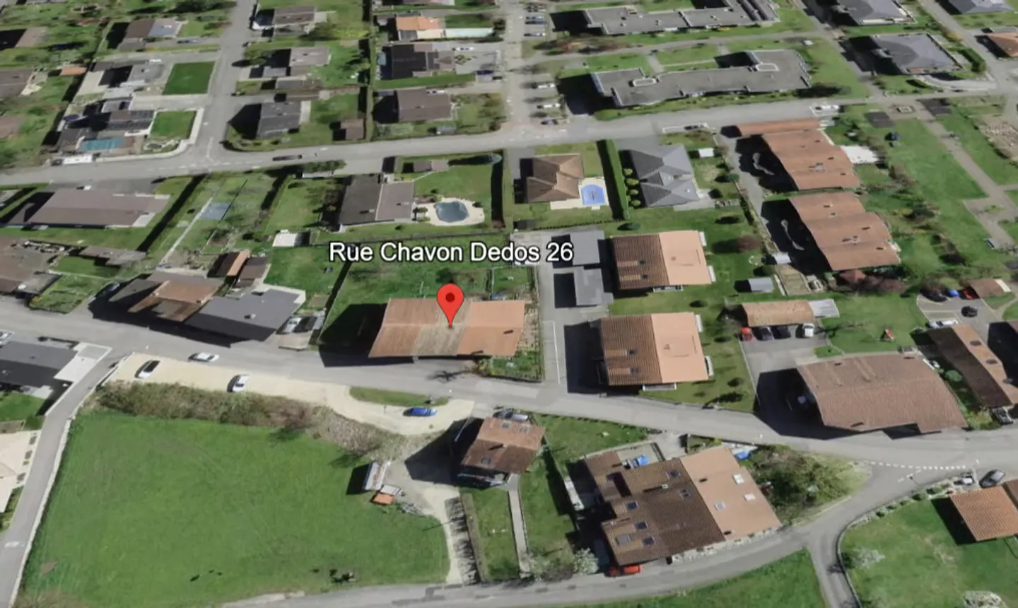 Grand terrain à bâtir avec ancienne grange, libre de suite - Foto 10 di 13