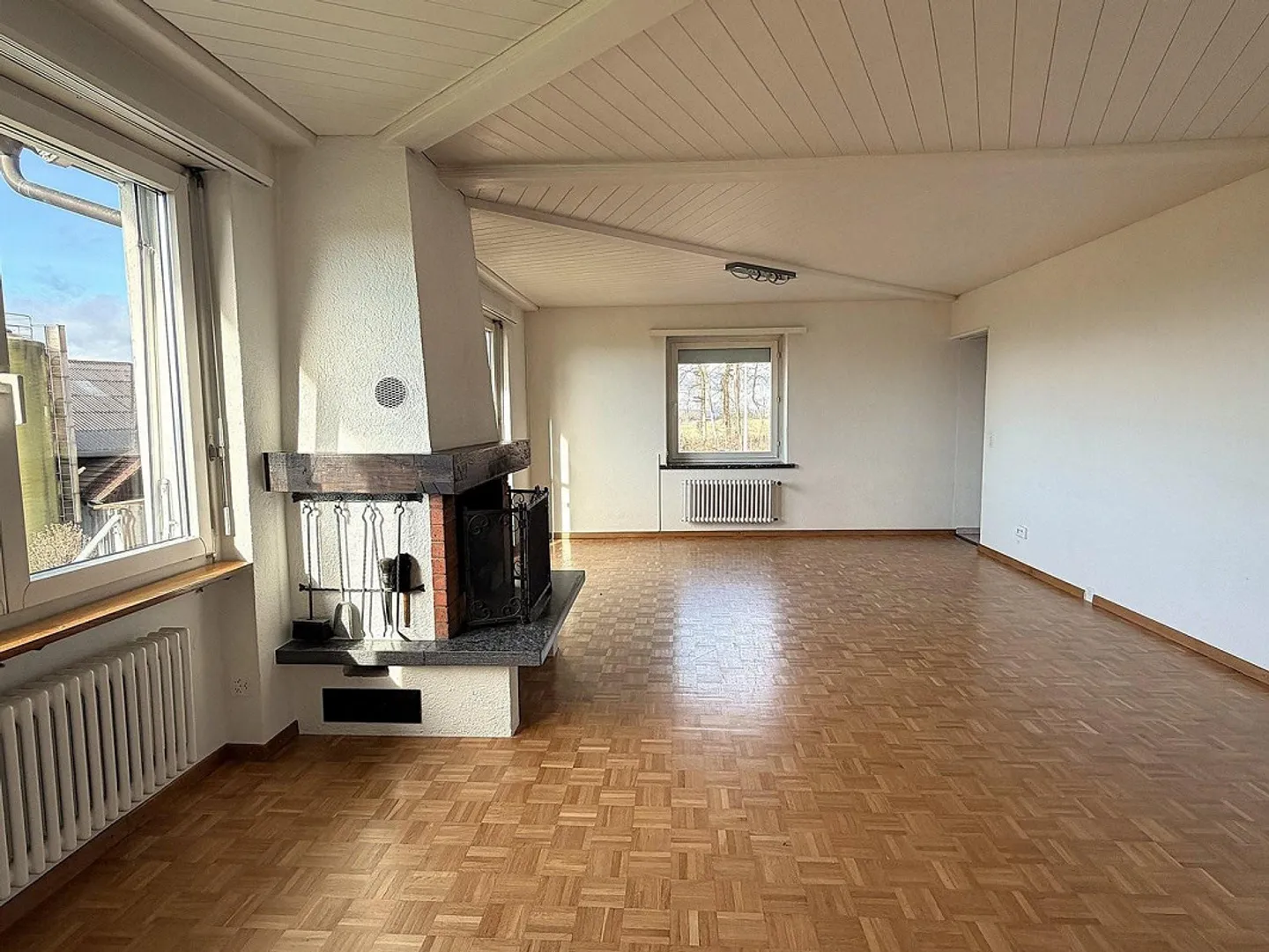 5.5-Room Single-Family House with Alpine View - Limited until March 2028 - Photo 3 of 13