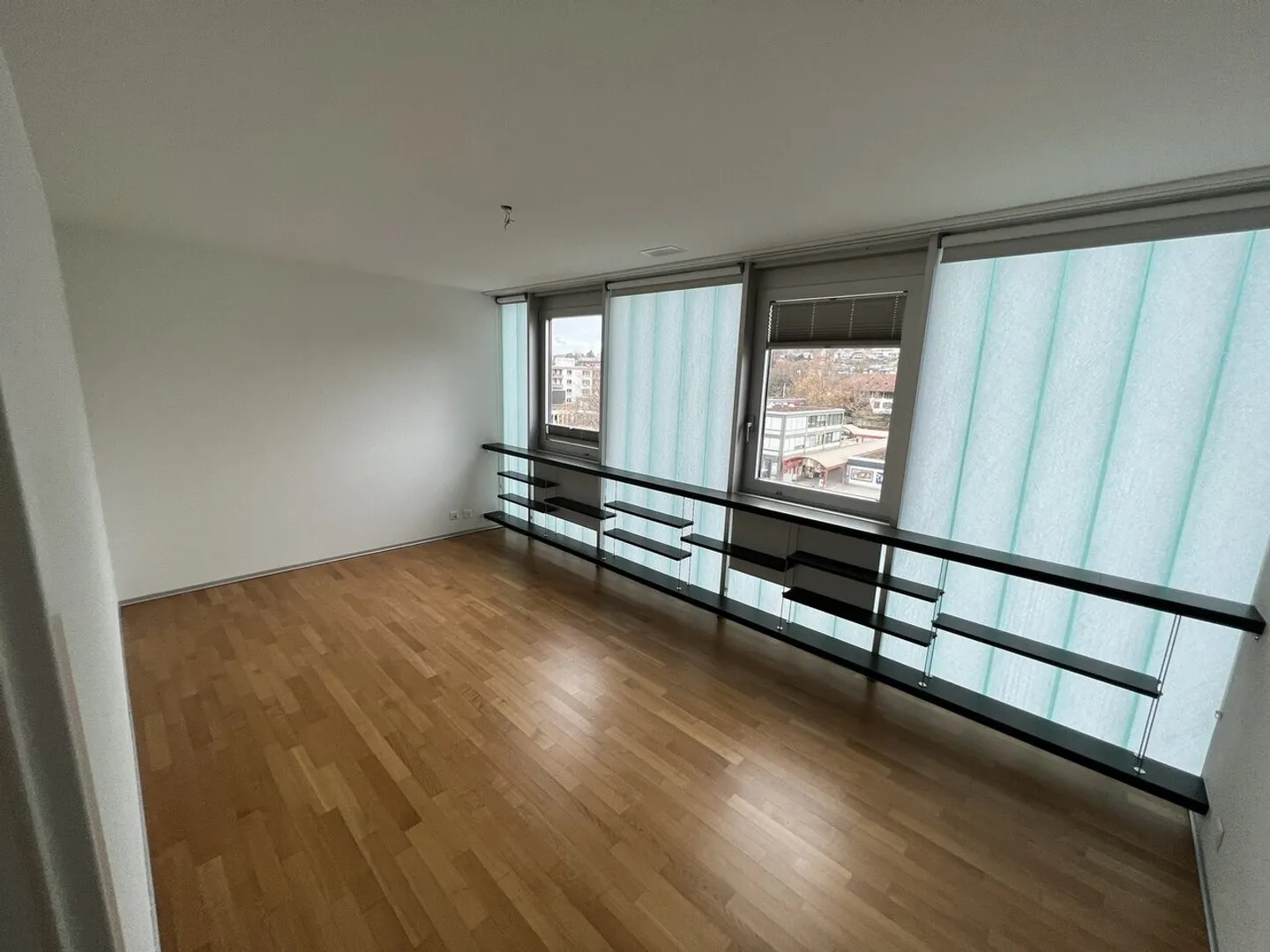 Penthouse for rent - Photo 4 of 8
