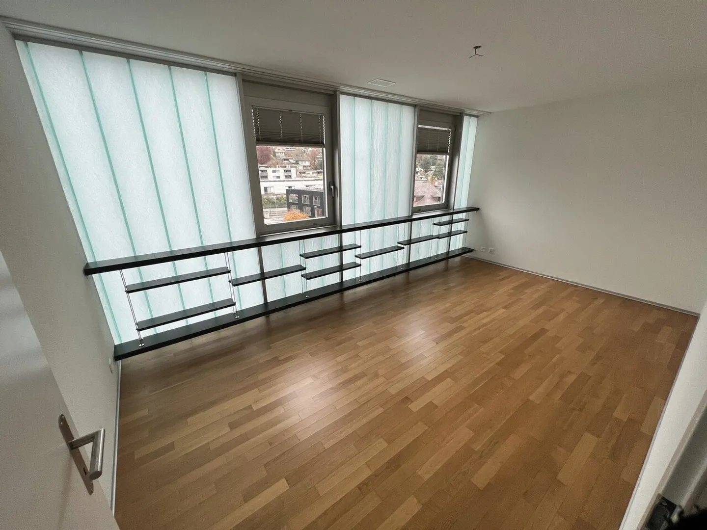 Penthouse for rent - Photo 6 of 8